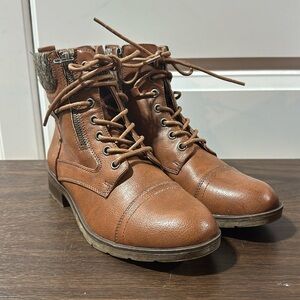 Eva & Zoe Novah Cognac Boots